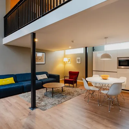 Apartment De Hallen *