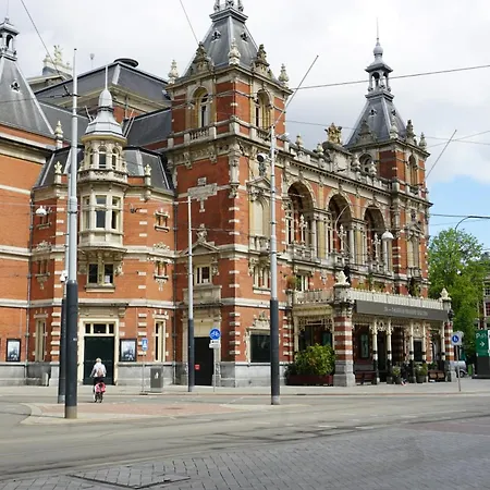 De Hallen