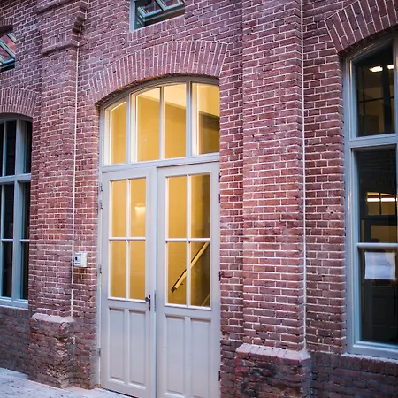 아파트먼트 드 할렌 *