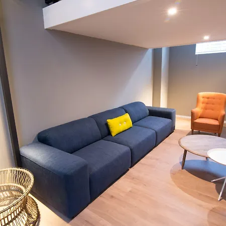 Apartment De Hallen
